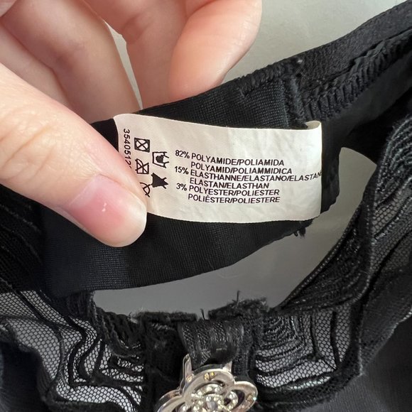 LOU Bra Size 32E - Picture 3 of 4